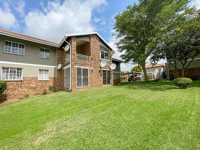 3 Bedroom Apartment For Sale in Pretoria - RQYc.webp