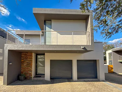 3 Bedroom Townhouse For Sale in Pretoria - UDGN.webp