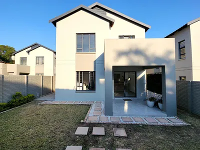 3 Bedroom Townhouse To Rent in Sandton - img