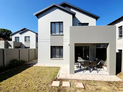 3 Bedroom Townhouse For Sale in Sandton - img