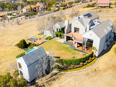 4 Bedroom House For Sale in Pretoria - 7jw4.webp