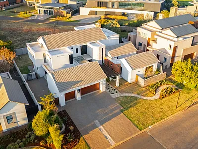 6 Bedroom House For Sale in Serengeti Lifestyle Estate, Kempton Park - C6d5.webp