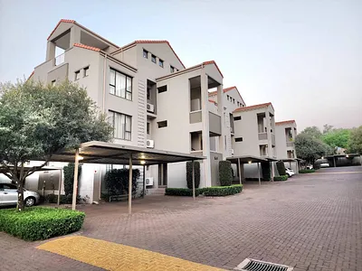 2 Bedroom Apartment For Sale in Sandton - img