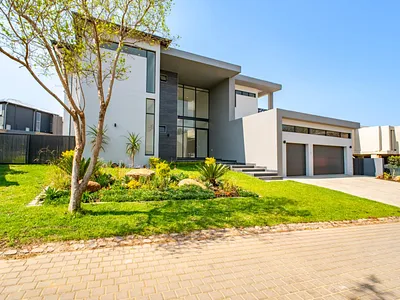 5 Bedroom House For Sale in Midrand - xUZ4.webp