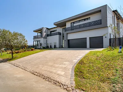 5 Bedroom House For Sale in Midrand - HhzV.webp