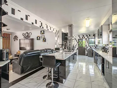 4 Bedroom House For Sale in Stone Ridge, Centurion - WaAf.webp