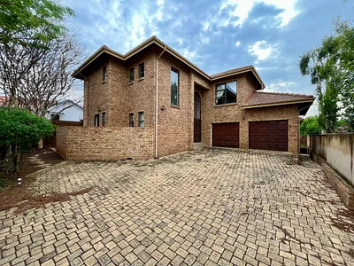 5 Bedroom House For Sale in Centurion - Zpik.webp