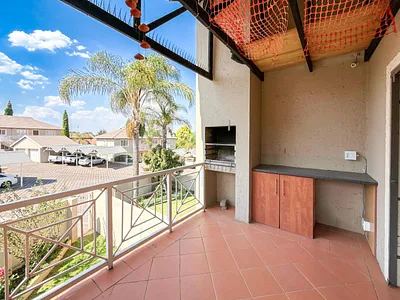 3 Bedroom Apartment For Sale in Pretoria - JKI5.webp