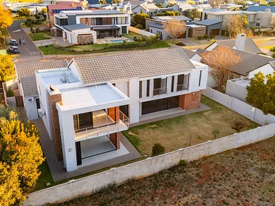 6 Bedroom House To Rent in Serengeti Lifestyle Estate, Kempton Park - ch9E.webp