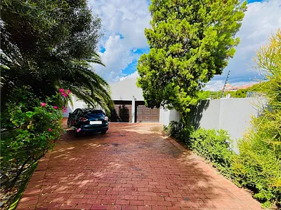 3 Bedroom Townhouse For Sale in Sandton - K38N.webp