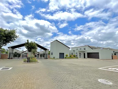 4 Bedroom Townhouse To Rent in Midrand - DFHW.webp