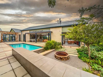 4 Bedroom House For Sale in Midstream Ridge Estate, Centurion - pWs2.webp