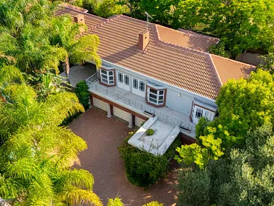 4 Bedroom House For Sale in Sandton - v1VM.webp