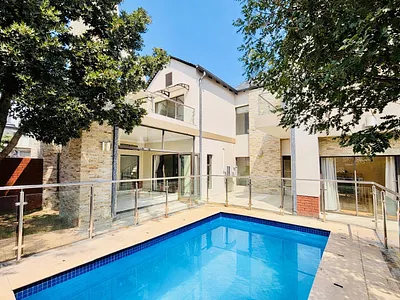 5 Bedroom House For Sale in Midrand - lPIa.webp