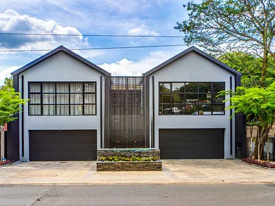 6 Bedroom House For Sale in Pretoria - MZHl.webp