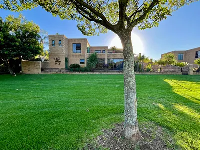 4 Bedroom House To Rent in Centurion - img