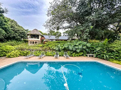 5 Bedroom House To Rent in Ballito - MqLm.webp