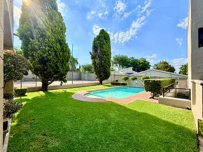 2 Bedroom Apartment For Sale in Sandton - DfrR.webp