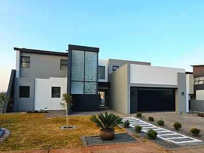 4 Bedroom House For Sale in Centurion - 0mCT.webp