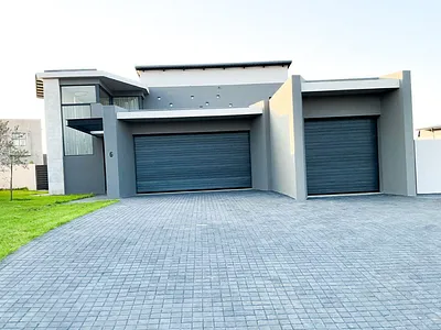 4 Bedroom House For Sale in Centurion - uVpM.webp