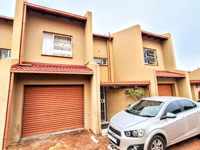 2 Bedroom House For Sale in Pretoria - 7vRC.webp