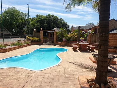 6 Bedroom House For Sale in Centurion - img
