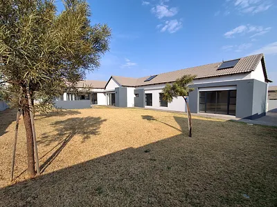 4 Bedroom House For Sale in Centurion - img