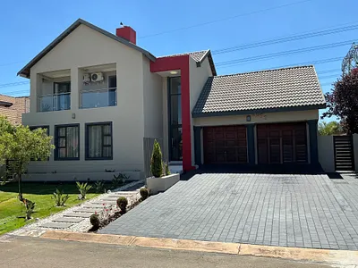 5 Bedroom House For Sale in Centurion - img
