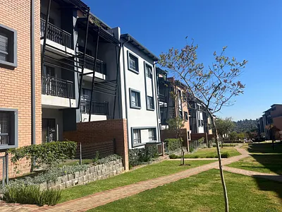 2 Bedroom Townhouse For Sale in Midrand - xyw3.webp