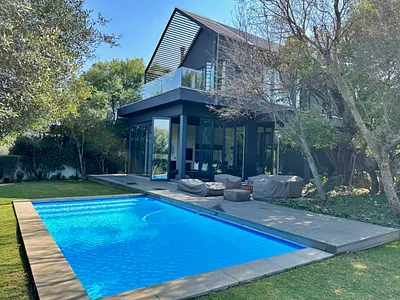 4 Bedroom House For Sale in Midrand - 5txJ.webp