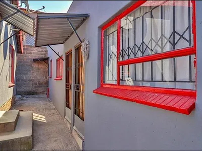 3 Bedroom House For Sale in Midrand - img