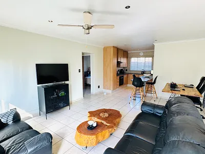 3 Bedroom Townhouse For Sale in Centurion - rC5A.webp