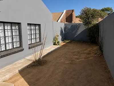 2 Bedroom House For Sale in Midrand - OqJ5.webp