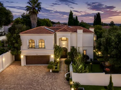 4 Bedroom House For Sale in Sandton - yml4.webp