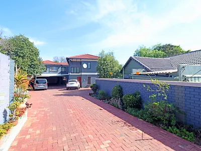 7 Bedroom House For Sale in Sandton - xIFN.webp