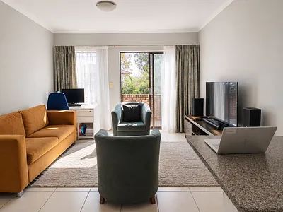 2 Bedroom Apartment For Sale in Sandton - cMcq.webp