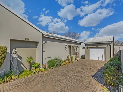 2 Bedroom Townhouse For Sale in Midrand - VWgx.webp
