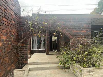 3 Bedroom Townhouse For Sale in Sandton - Sh69.webp