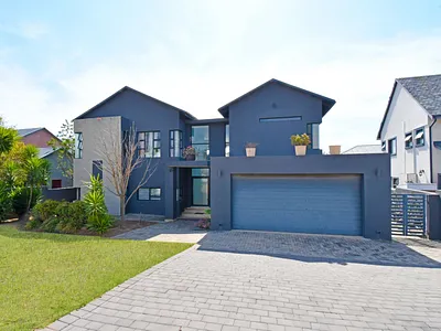 4 Bedroom House For Sale in Midrand - R09a.webp