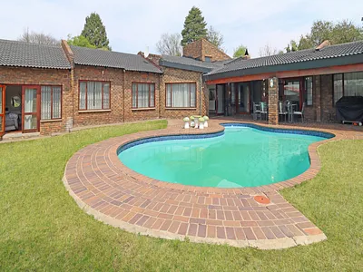 5 Bedroom House For Sale in Sandton - rqyb.webp