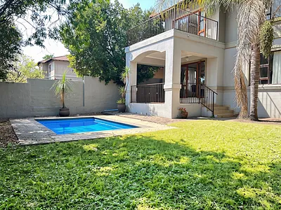 3 Bedroom Townhouse For Sale in Randburg - uOT8.webp