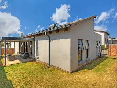 3 Bedroom House For Sale in Midrand - l1BO.webp