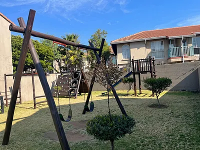 2 Bedroom Apartment For Sale in Midrand - BqB2.webp
