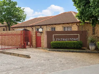 2 Bedroom Apartment For Sale in Midrand - f9hq.webp