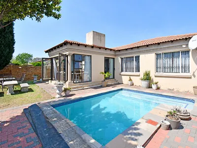 3 Bedroom House For Sale in Midrand - CEqQ.webp