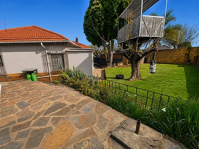 5 Bedroom House For Sale in Germiston - ZaXs.webp