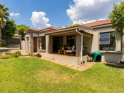 3 Bedroom House For Sale in Sandton - 1B8C.webp