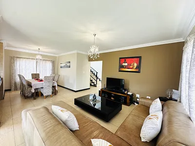 3 Bedroom House For Sale in Centurion - plLF.webp