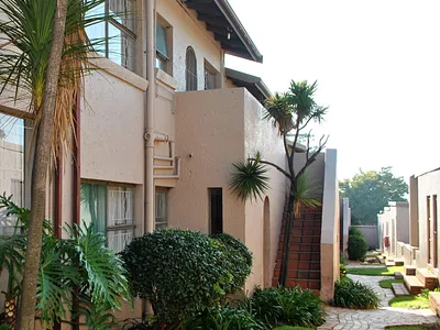 2 Bedroom Apartment For Sale in Buccleuch, Sandton - aM38.webp