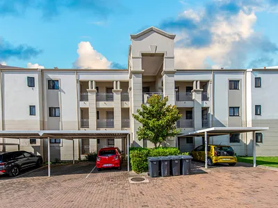 1 Bedroom Apartment For Sale in Erand Gardens, Midrand - 5wYW.webp